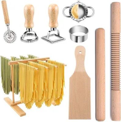 Produktbild von Pasta-Maschine-Set mit Trockner, Roller, Gnocchi-Brett, Holzschneider, Ravioli-Schneider