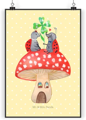Produktbild von Mr. & Mrs. Panda Bild Marienkäfer Fliegenpilz DIN A4 - Gelb Pastell - Geschenk, Zuhause, Haus, Plakat, Lustige Sprüche, Wohnung, Fleigenpilzhaus, drucke, wanddeko