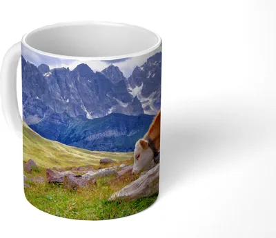 Produktbild von MuchoWow® Tasse Kaffeetasse Kaffeebecher 350 ml Alpen - Kuh - Berg Teetasse - Fototasse - Becher - Keramikbecher - Teebecher - Kaffeetasse - Bürotasse