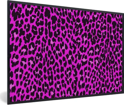 Produktbild von MuchoWow® Gerahmtes Poster Leopard - Rosa - Tiere 90x60 cm - Poster mit Schwarzem Bilderrahmen Wandposter Rahmen Foto Bilder - Fotorahmen - Foto-Plakat