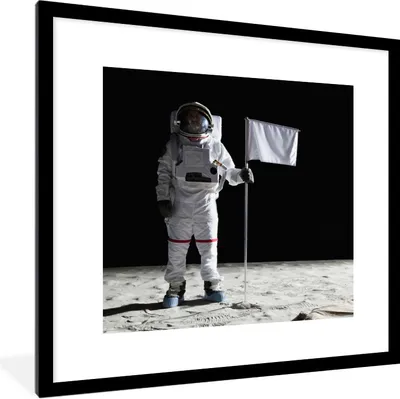 Produktbild von MuchoWow® Gerahmtes Poster Mond - Weltraum - Astronaut 40x40 cm - Poster mit Schwarzem Bilderrahmen Wandposter Rahmen Foto Bilder - Poster - Plakat im Rahmen