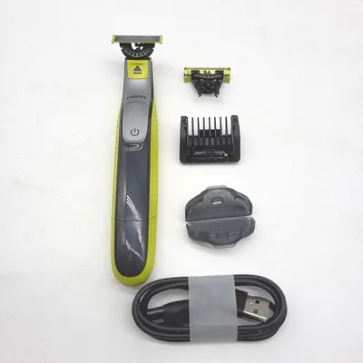 Immagine prodotto di Philips OneBlade 360 Face - Regolabarba e regolabarba elettrico, 2x lama 360, pettine regolabile 5 in 1, QP2734/30