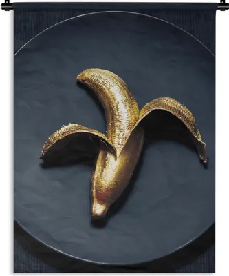 Produktbild von MuchoWow® Wandteppich Wandbehang Goldene Banane auf dunklem Hintergrund 90x120 cm Tapisserie Dekoration Wandtuch - Wanddeko