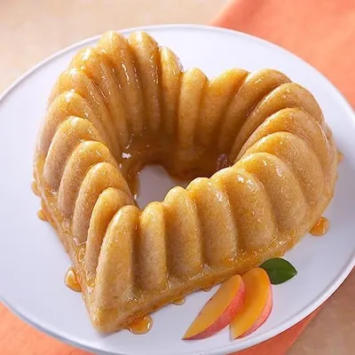 Produktbild von Nordic Ware -Elegant Heart Bundt