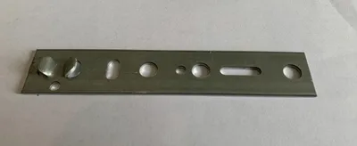 Immagine prodotto di Tasselli per il montaggio di finestre in alluminio con ganci da 2 mm e 18 mm