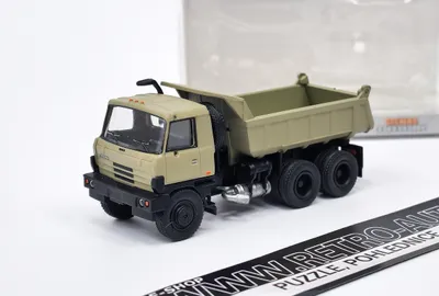 Produktbild von Tatra 815 (1984) Grau/Schwarz Brekina 1:87