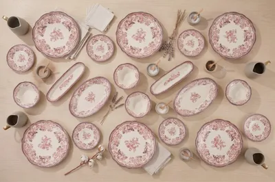 Obrázok produktu pre Sada riadu Hermia Concept (20 kusov) vyrobená zo 100% porcelánu, biela a marónová, vhodná do umývačky riadu