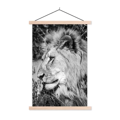 Produktbild von MuchoWow® Textilposter Löwe - Tiere - Wild 120x180 cm mit holzfarbenen Rahmen - Textil-Plakat