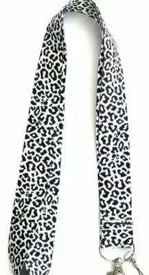 Obrázek produktu pro Šňůrka na klíče s leopardím vzorem – černá/bílá – klíčenka s provázkem – popruh na klíče s klíčenkou – 1 kus – CHPN
