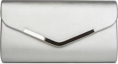 Productafbeelding van Unyqoos® clutch-avondtas in envelopmodel, zilver met metalen rand, afneembare ketting van 120 cm en handgreep van 50 cm, afmetingen 26 x 5,5 x 14,5 cm