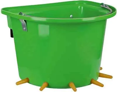 Produktbild von Kerbl Lämmer-Tränke 12 Liter, ultrarobustes PVC, mit Aufhänghaken, stapelbar, Lebensmittelqualität