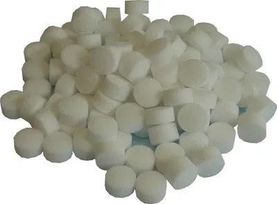 Produktbild von 100  kg Salztabletten - Regeneriersalz - Siedesalz für Enthärtungsanlagen / Entkalkungsanlagen nach DIN EN 973 Typ A