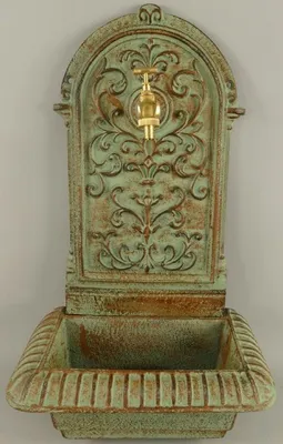 Obrázok produktu pre Casa Padrino secesná nástenná fontána svetlozelená / hrdzavá 36 x 24 x v. 65 cm - Nostalgická záhradná dekorácia fontána s kohútikom - Záhradné doplnky