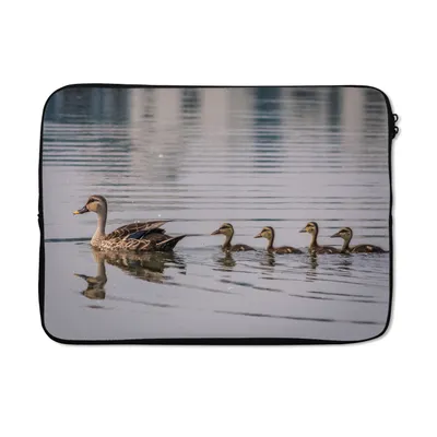 Produktbild von MuchoWow® Laptop Hülle 14 ZollEnte - Wasser - Vogel - Braun Laptoptasche - Laptoptasche - Stoßsicher - Schutzhaube