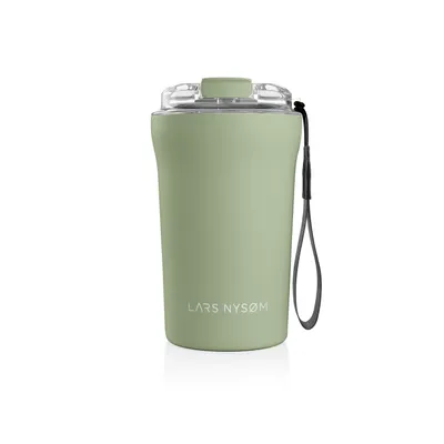 Produktbild von LARS NYSØM Thermo Kaffeebecher-to-go mit Trageschlaufe & Tritan Deckel | BPA-freier Travel Mug 0,38 Liter mit Isolierung  (Sage, 380ml)