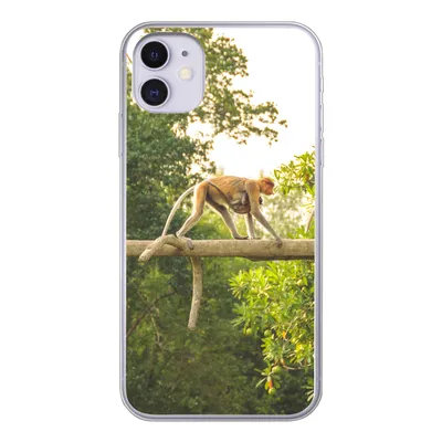 Produktbild von MuchoWow® Handyhülle Schutzhülle Hülle für iPhone 11 Affen laufen auf Ast Silikon Softcase Handy Hülle - Handytasche