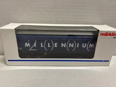 Produktbild von MÄRKLIN H0 Schiebewandwagen Millenium 48011