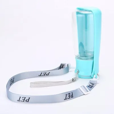 Produktbild von Große blaue leckfreie Hundetrinkflasche mit Wassersparmechanismus