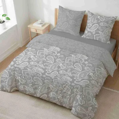 Produktbild von etérea Microfaser Bettwäsche 200x200 cm + 2Stk 80x80 cm Paisley Life Grau