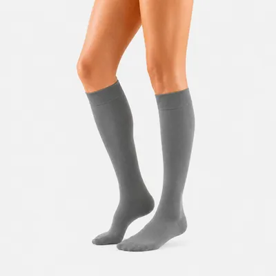Produktbild von VenoStütz Stützstrümpfe Mikrofaser 14–16 mmHg, 4 Farben, XS–XXL, 1–4 Paar