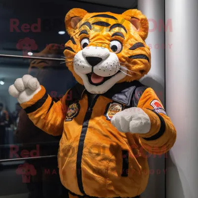 Produktbild von Nan-Tiger REDBROKOLY Maskottchen Kostüm figur bekleidet mit einer Bomberjacke und Fäustlingen