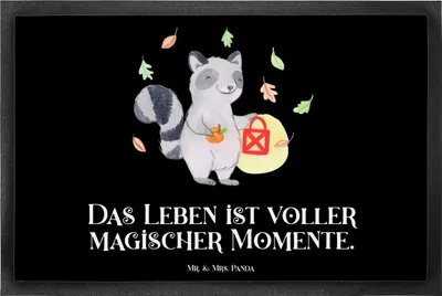 Produktbild von Mr. & Mrs. Panda Schmutzmatte Waschbär Laterne 40 x 60 cm - Schwarz - Geschenk, Schmutzfangmatte, Bodenvorleger, fußmatte, Trick Or Treat, Halloween Deko, Herbst