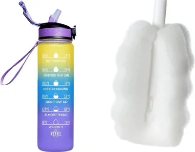 Produktbild von Sport Trinkflasche 1 Liter mit Motivations-Skala und integriertem Strohhalm – Trinken während deiner Aktivität (Gelb/Blau/Lila + Reinigungsbürste)