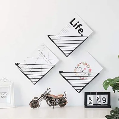 Zdjęcie produktu dla Trójkątny uchwyt na czasopisma - Wodoodporny - 1 sztuka - Drewno - 5 x 23 x 23 cm