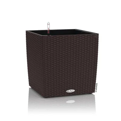 Image de LECHUZA-Pot de fleurs CUBE Cottage 40 Mokka | Pot de fleurs avec système d'arrosage et bac à plantes | Aspect tressé | 39 x 39 x 40 cm | 15385