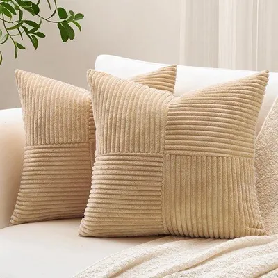 Produktbild von Unyqoos® 2er-Set  Cord-Kissenbezüge (50 x 50 cm) – weiche Corduroy Kissenhüllen mit elegantem Kreuzstreifenmuster und verdecktem Reißverschluss