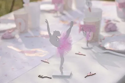 Produktbild von Ballerina Dekofigur Arabesque 20cm