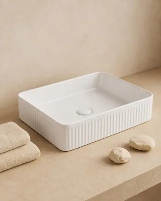 Immagine prodotto di Lavabo 50x36 Roma cannettato da appoggio bianco lucido