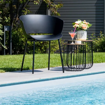 Produktbild von Gartenstuhl NIVEL im 4er Set aus Alu und Kunststoff schwarz, schlanker Terrassenstuhl aus Polypropylen und Metall, Sitzschale UV-beständig