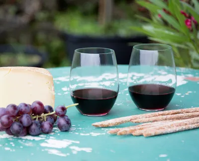 Zdjęcie produktu dla Zestaw 4 szklanek Riedel O, idealnych do wina czerwonego i białego