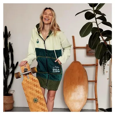 Produktbild von ZIP-Surfponcho für Körpergrößen von 155-185 cm aus 100% ÖKO Baumwolle Umkleidehilfe für Schwimmen Strand Surfen Duschponcho Surf Poncho für Damen Herren Erwachsene