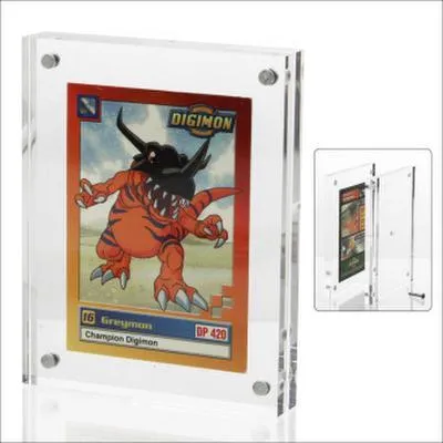 Produktbild von Hochwertiger Acryl-Rahmen für Fotos, Sammelkarten etc.mit edlen, praktischen Magneten auch mit rückseitiger Bohrung und somit ist eine Wandaufhängung möglich.