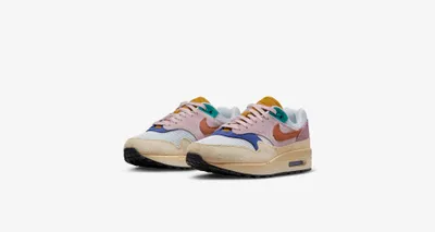 Zdjęcie produktu dla Sneakersy damskie Nike Air Max 1 '87 Premium