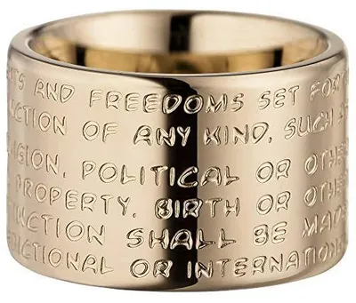 Image de Bague Gilaridy GHR-R2RG17, collection "Droits de l'Homme", en acier inoxydable (R2), gravée. Bijou sur le thème des droits de l'homme