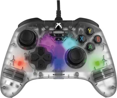 Immagine prodotto di snakebyte Gamepad RGB X trasparente - Licenza ufficiale, controller cablato per Xbox Series X|S e PC, precisi sensori a effetto Hall, illuminazione RGB