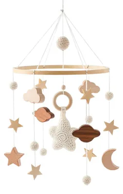 Image de Mobile pour bébé en bois, avec des boules en feutre et des ornements en forme de nuages, couleur beige