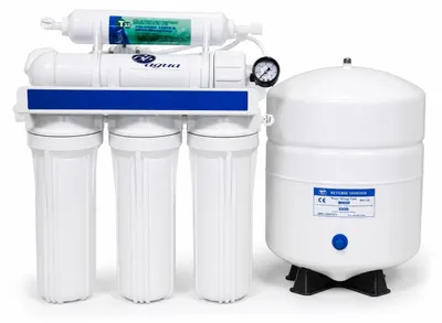 5-stufige Umkehrosmoseanlage, 8 l Tank, 150 l/Tag, Untertisch