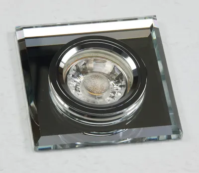 Produktbild von Decken-Einbaustrahler "Crystal Q90" starr, 90x90mm, für 50mm Lampen, silber