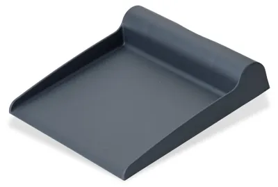 Produktbild von Fackelmann Gemüsetaxi Praktischer Küchenhelfer zum Transportieren von Geschnittenem, 15 x 15 x 3 cm, Aschgrau, erhöhte Ränder, spülmaschinengeeignet