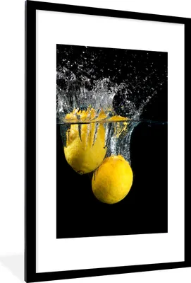 Produktbild von MuchoWow® Gerahmtes Poster Zitrone - Frucht - Stilleben - Wasser - Gelb 60x90 cm - Poster mit Schwarzem Bilderrahmen Wandposter Rahmen Foto Bilder - Dekoration - Wandposter Wohnzimmer - Hochwertig