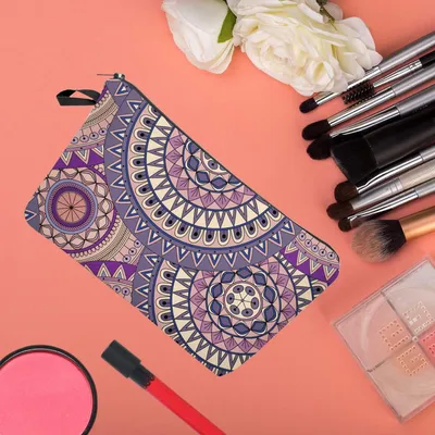 Productafbeelding van Stijlvolle en waterdichte make-up tasjes set met een mandala-bloemenprint, geschikt voor reizen en dagelijks gebruik