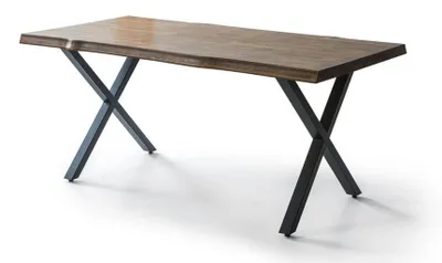 Image de Table de salle à manger massive sur pieds métalliques en X de forme rectangulaire