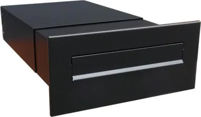 Zdjęcie produktu dla B-042 Przelotowa skrzynka na listy w kolorze RAL 9005 Głęboka 39-62 cm