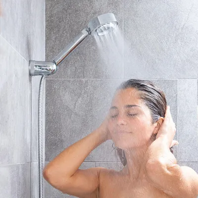 Obrázok produktu pre dvojitá sprchová hlavica 3 v 1 s dávkovačom Xawara InnovaGoods