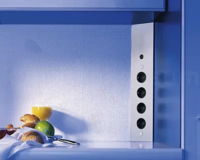 Produktbild von Thebo Ecksteckdose 175956 Edelstahl 4-fach STA 3007 schaltbar
