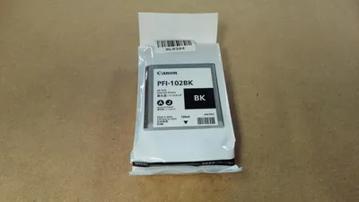 Produktbild von Canon PFI-102BK, Schwarz, Tinte auf Pigmentbasis, 130 ml